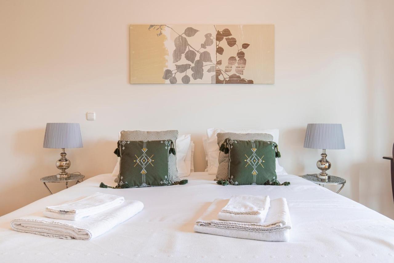 Apartment Fancy W/metro At Doorstep By Lovelystay