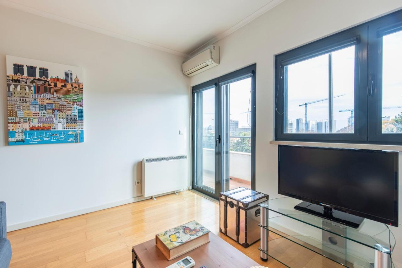 Fancy W/metro At Doorstep By Lovelystay Apartment
